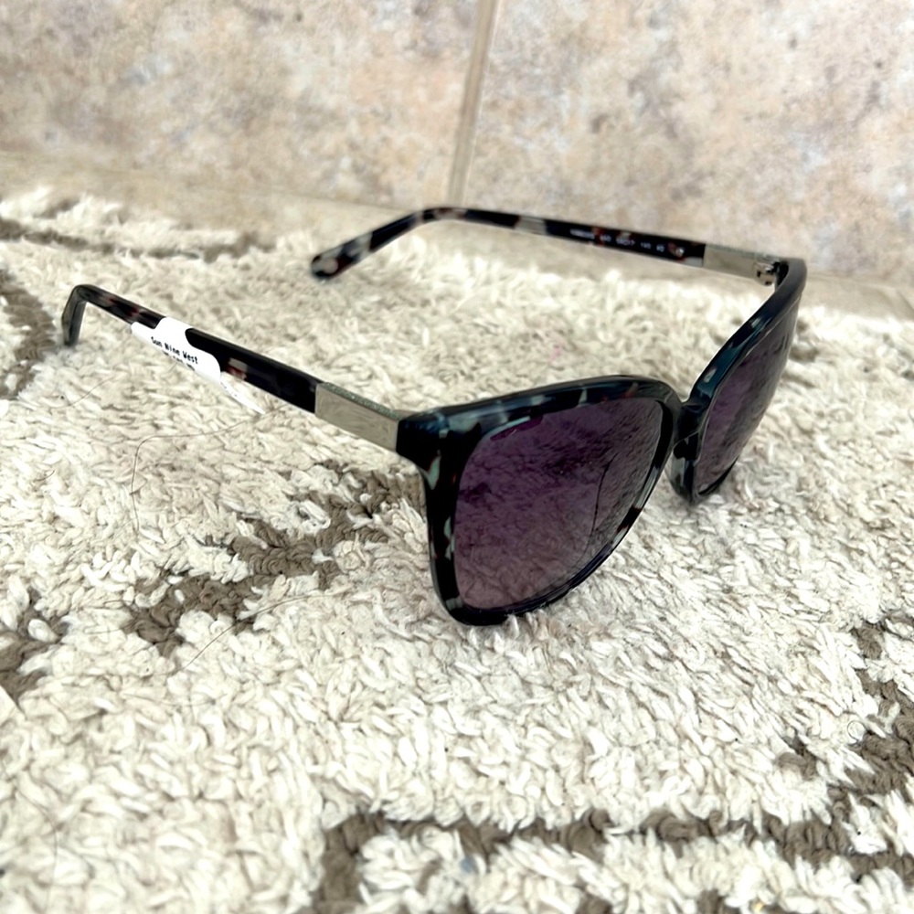 Women’s Nine West Sunglasses